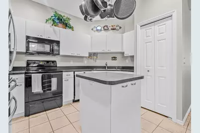 1050 Starkey Road #604, Largo, FL 33771 - Photo 10