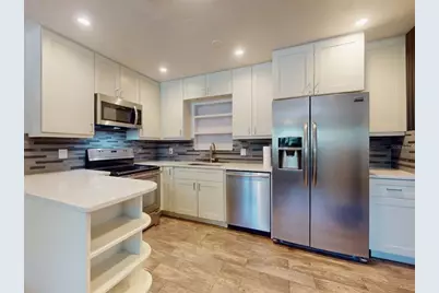 811 E 10th Avenue, New Smyrna Beach, FL 32169 - Photo 8