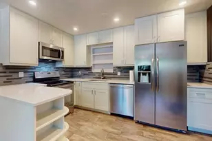 811 E 10th Ave, New Smyrna Beach, FL 32169 - Photo 8