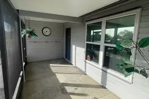 2171 Blackwood Dr, Venice, FL 34293 - Photo 2