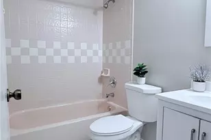 30 Pine Tree Dr, Palm Coast, FL 32164 - Photo 26