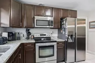 10921 Co Rd 209, Oxford, FL 34484 - Photo 6