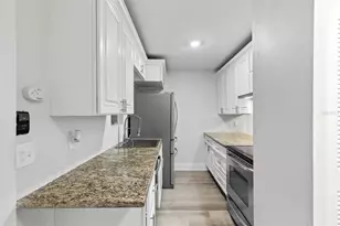 11907 Dietz Dr, Tampa, FL 33626 - Photo 4