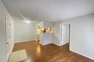 238 Afton Square, Altamonte Springs, FL 32714 - Photo 4