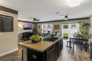 210 Lazy Willow Dr, Davenport, FL 33897 - Photo 12