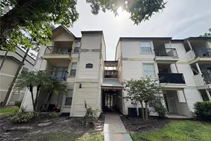 1940 Lake Atriums Cir, Orlando, FL 32839 - Photo 2