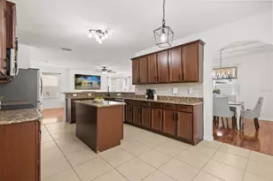 3597 Umbrella Ct, Tavares, FL 32778 - Photo 12
