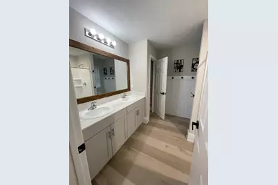 7564 Freesia Trace, Wesley Chapel, FL 33545 - Photo 14