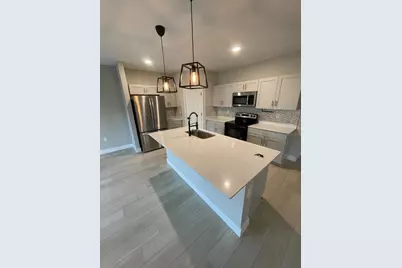 7564 Freesia Trace, Wesley Chapel, FL 33545 - Photo 6