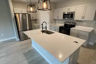 7564 Freesia Trce, Wesley Chapel, FL 33545 - Photo 6