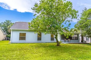 2213 Oldfield Dr, Orlando, FL 32837 - Photo 4