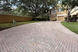 3396 Shallot Dr, Orlando, FL 32835 - Photo 2