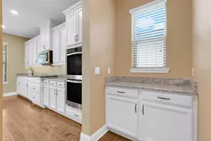 8337 Vivaro Isle Way, Windermere, FL 34786 - Photo 16