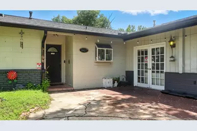 2425 Sandy Ln, Orlando, FL 32808 - Photo 4