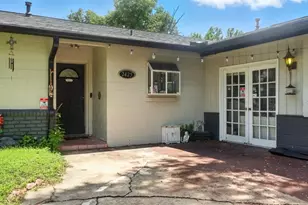 2425 Sandy Ln, Orlando, FL 32808 - Photo 4