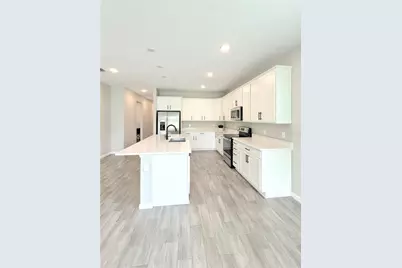 10157 Spring Lake Drive, Clermont, FL 34711 - Photo 4