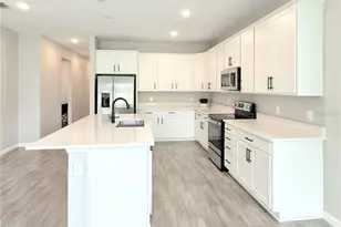 10157 Spring Lake Dr, Clermont, FL 34711 - Photo 4