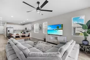 10157 Spring Lake Dr, Clermont, FL 34711 - Photo 2