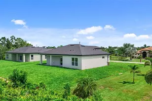 13639 Begonia Cir, Port Charlotte, FL 33981 - Photo 32