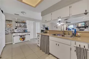 23205 Club Villas Dr, Land O Lakes, FL 34639 - Photo 4