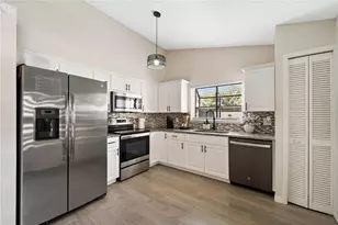 9785 Piney Point Cir, Orlando, FL 32825 - Photo 14