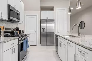 7568 Sunflower Cir, Kissimmee, FL 34747 - Photo 12