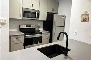 911 N Orange Ave, Orlando, FL 32801 - Photo 4