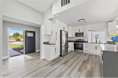 17 S Flag Court, Kissimmee, FL 34759 - Photo 8