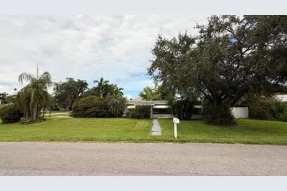 2231 Randolph Drive, Fort Myers, FL 33905 - Photo 2