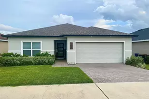 435 Kestrel Dr, Groveland, FL 34736 - Photo 1