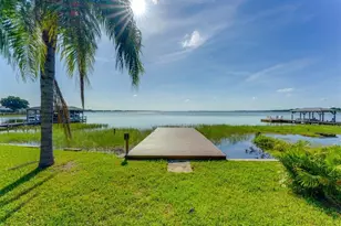 900 N Harbor Terrace, Tavares, FL 32778 - Photo 2