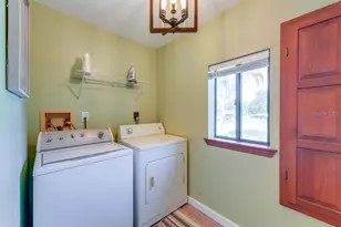 900 N Harbor Terrace, Tavares, FL 32778 - Photo 36