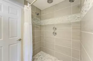 900 N Harbor Terrace, Tavares, FL 32778 - Photo 16