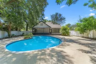 214 E 18th St, Sanford, FL 32771 - Photo 2