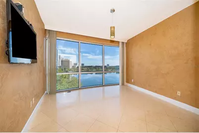 322 E Central Boulevard #702, Orlando, FL 32801 - Photo 16