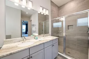 1002 Jack Nicklaus Ct, Kissimmee, FL 34747 - Photo 42