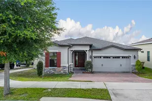 9195 Chandler Dr, Groveland, FL 34736 - Photo 2