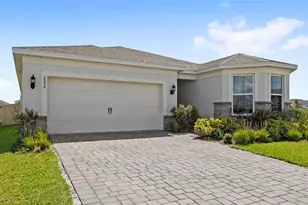 2570 Autumn Peace Dr, Kissimmee, FL 34744 - Photo 2