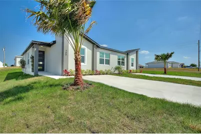 705 Fraser Court, Kissimmee, FL 34759 - Photo 2