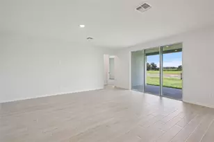 1754 Draughton Pl, Zephyrhills, FL 33541 - Photo 8