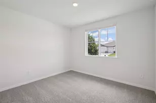 1754 Draughton Pl, Zephyrhills, FL 33541 - Photo 12