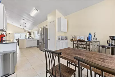 2629 Chatham Circle, Kissimmee, FL 34746 - Photo 14