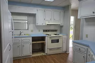 2100 Wax Myrtle Dr, Zellwood, FL 32798 - Photo 6