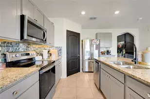 9654 Black Walnut Dr, Clermont, FL 34715 - Photo 14