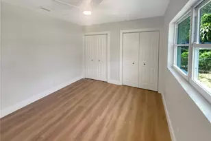 7812 N 53rd St, Tampa, FL 33617 - Photo 6