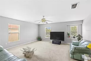 10048 Stratford Pointe Ave, Orlando, FL 32832 - Photo 14