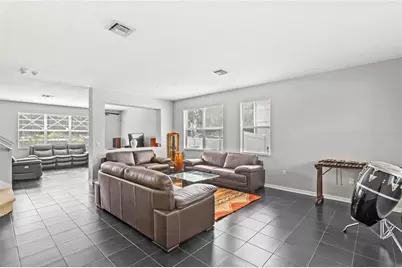 10048 Stratford Pointe Avenue, Orlando, FL 32832 - Photo 4