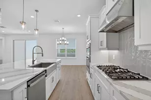 899 Arbor Green Trail, Saint Cloud, FL 34771 - Photo 4