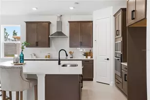 468 Veneto Cir, Clermont, FL 34715 - Photo 2