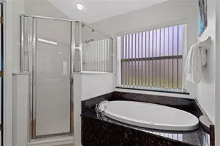 200 Lockbreeze Dr, Davenport, FL 33897 - Photo 16